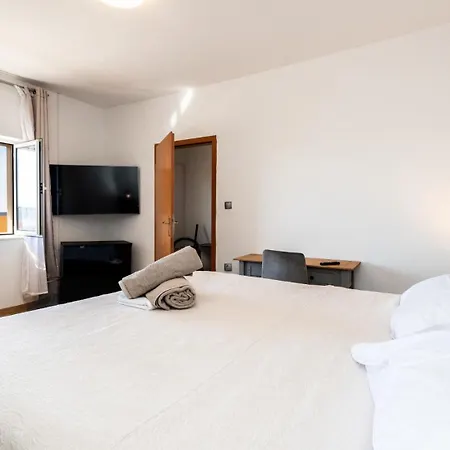 Sea View Summer 2 By Guide *