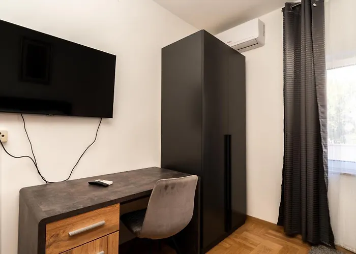 Sea View Summer 2 By Guide *